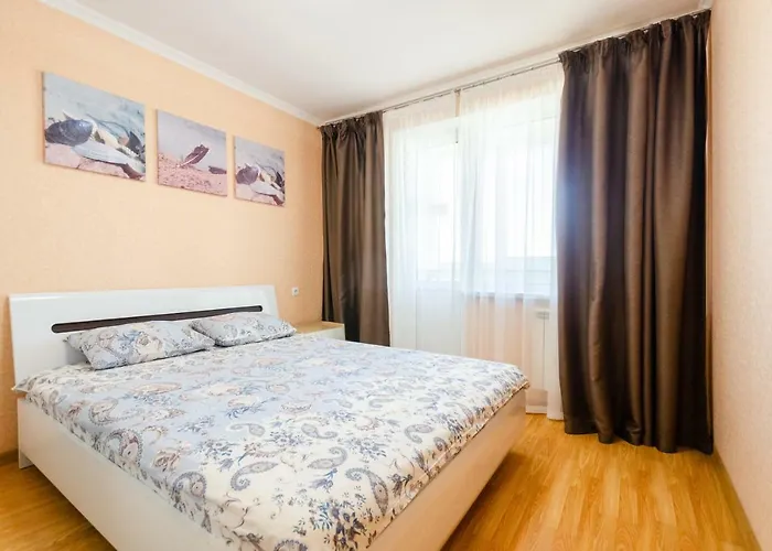 Artal Apartment On Obolonskaya Square 3