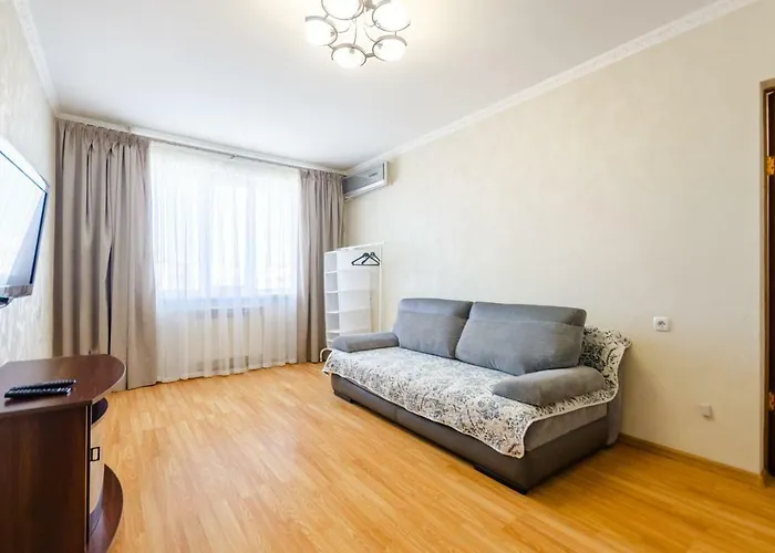 Artal Apartment On Obolonskaya Square 3